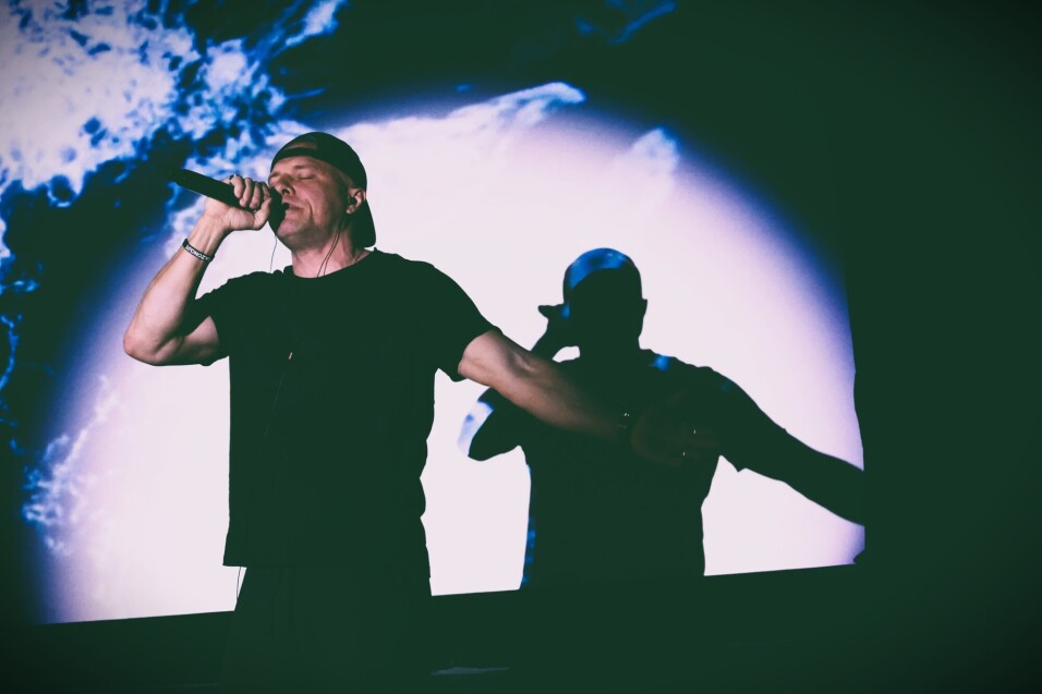 JEDNO ŻYCIE – uzależnienia, konsekwencje i&nbsp;siła wyboru! Występ Piotra Plichty POISON